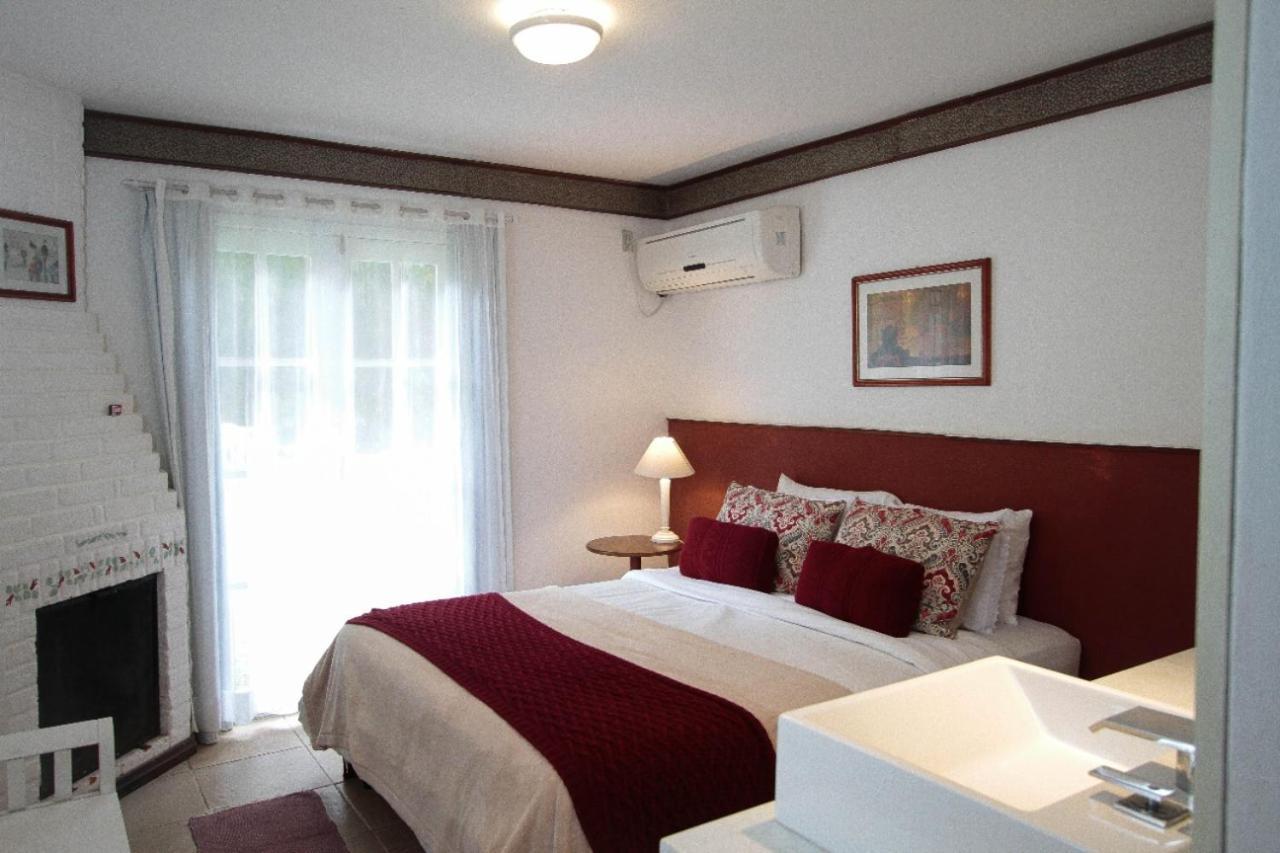 Pequena Suecia Hotel Penedo  Bilik gambar