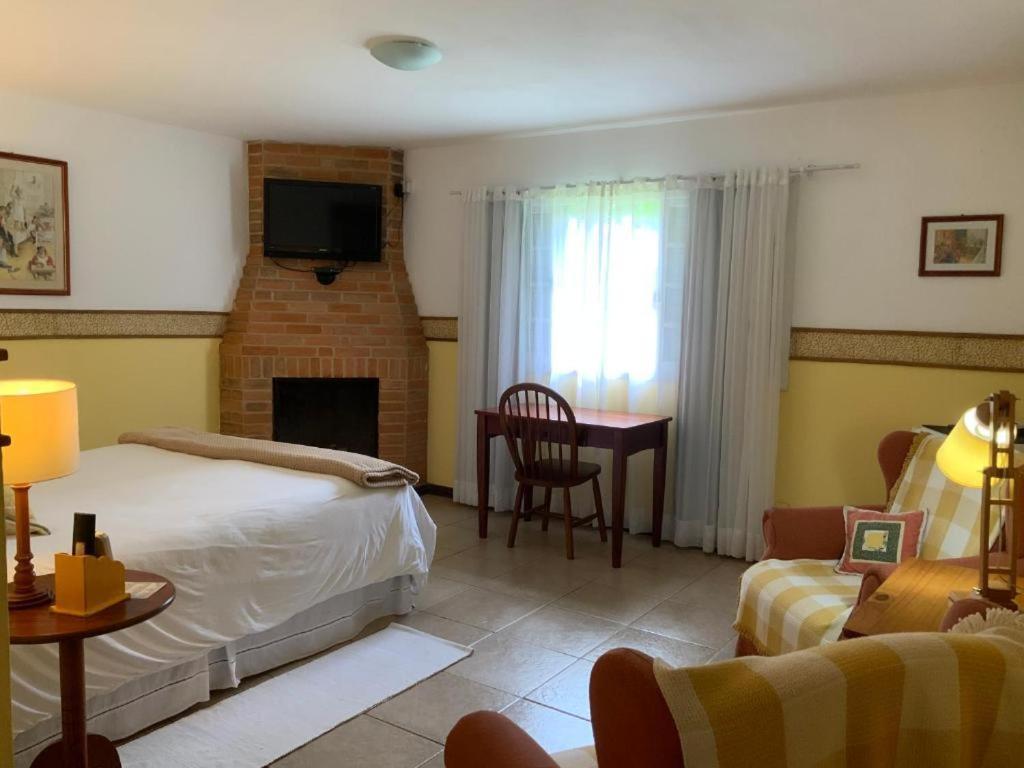 Pequena Suecia Hotel Penedo  Bilik gambar